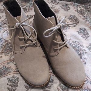 Women's Shoes size 7